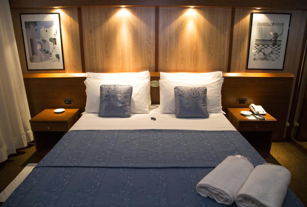 Hotel Motel Ovest 비투오네 객실 사진